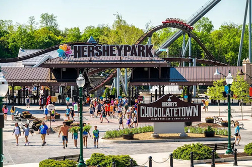 Explore Hersheypark on an adrenaline-fueled bus adventure! poster